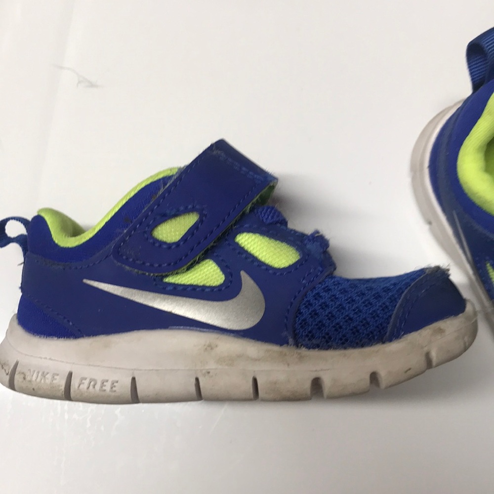 Shoes - Picture 2 of 3